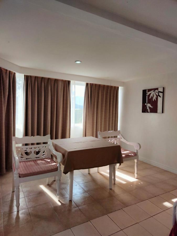 Wild Orchid Beach Resort Olongapo Esterno foto