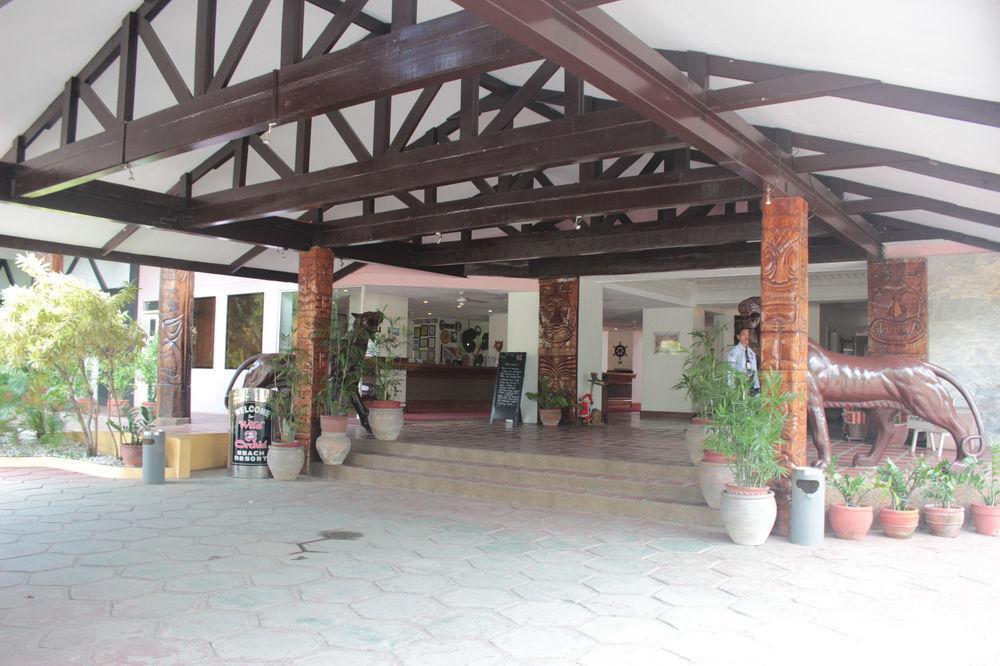 Wild Orchid Beach Resort Olongapo Esterno foto