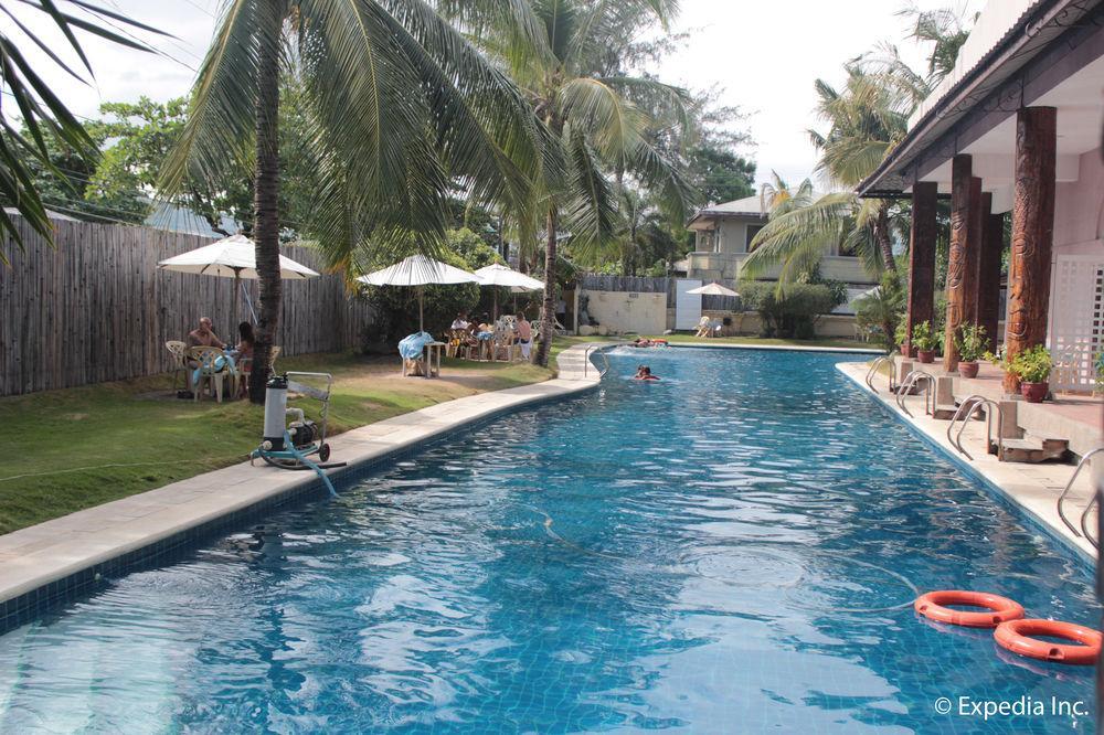 Wild Orchid Beach Resort Olongapo Esterno foto