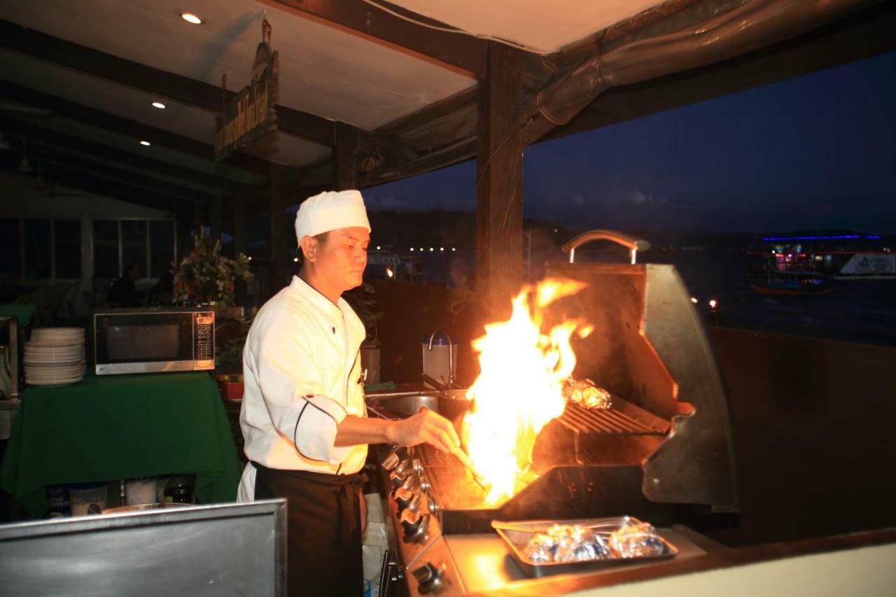 Wild Orchid Beach Resort Olongapo Esterno foto